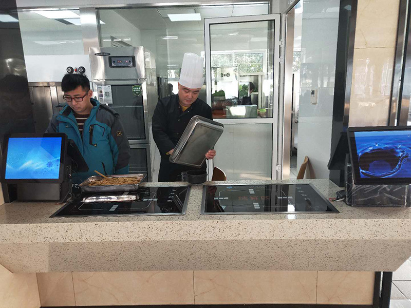 蘇州高速管理局餐廳使用新藍(lán)科技新款智慧中餐臺(tái)現(xiàn)場(chǎng)