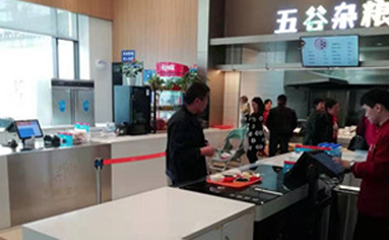蘇州陽(yáng)澄湖服務(wù)智能餐廳采用智慧餐臺(tái)